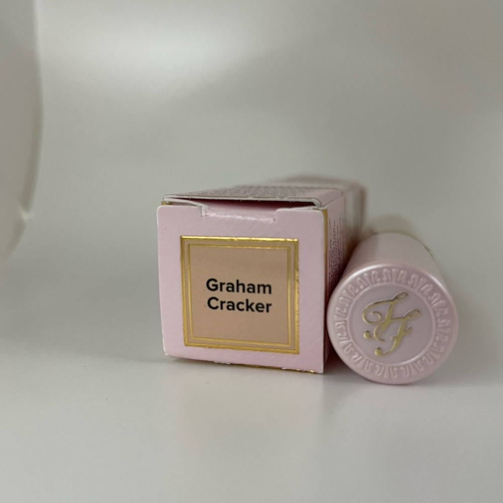 NEW Too Faced Born This Way Ethereal Light Illuminating Concealer-Graham Cracker